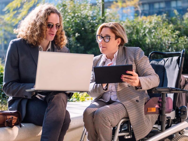 About-Us-qmt37d2z4fzv35bb8tddicgqsk1t3kwullghox9au4